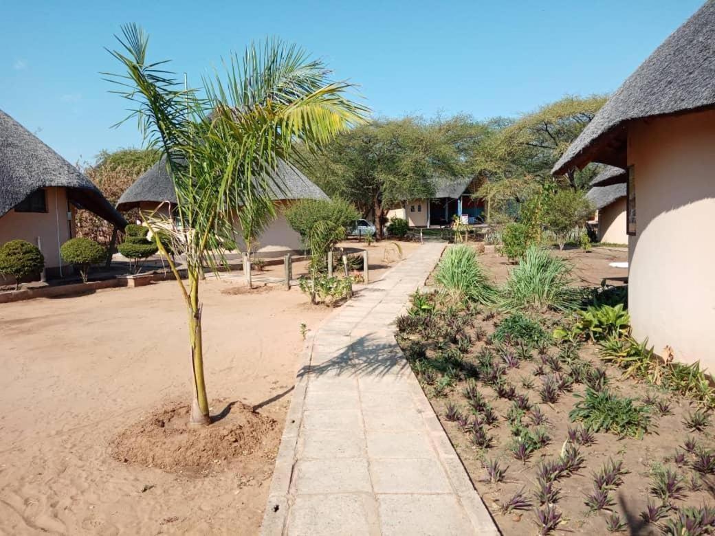 Nkanga Hotel كاسان المظهر الخارجي الصورة