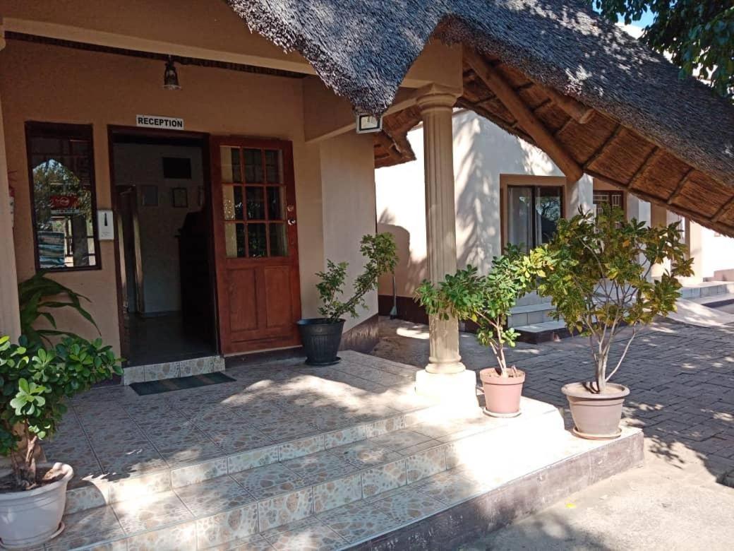 Nkanga Hotel كاسان المظهر الخارجي الصورة