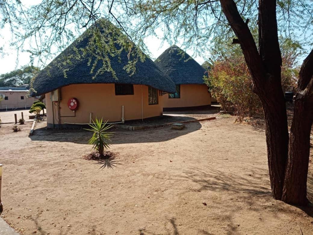 Nkanga Hotel كاسان المظهر الخارجي الصورة