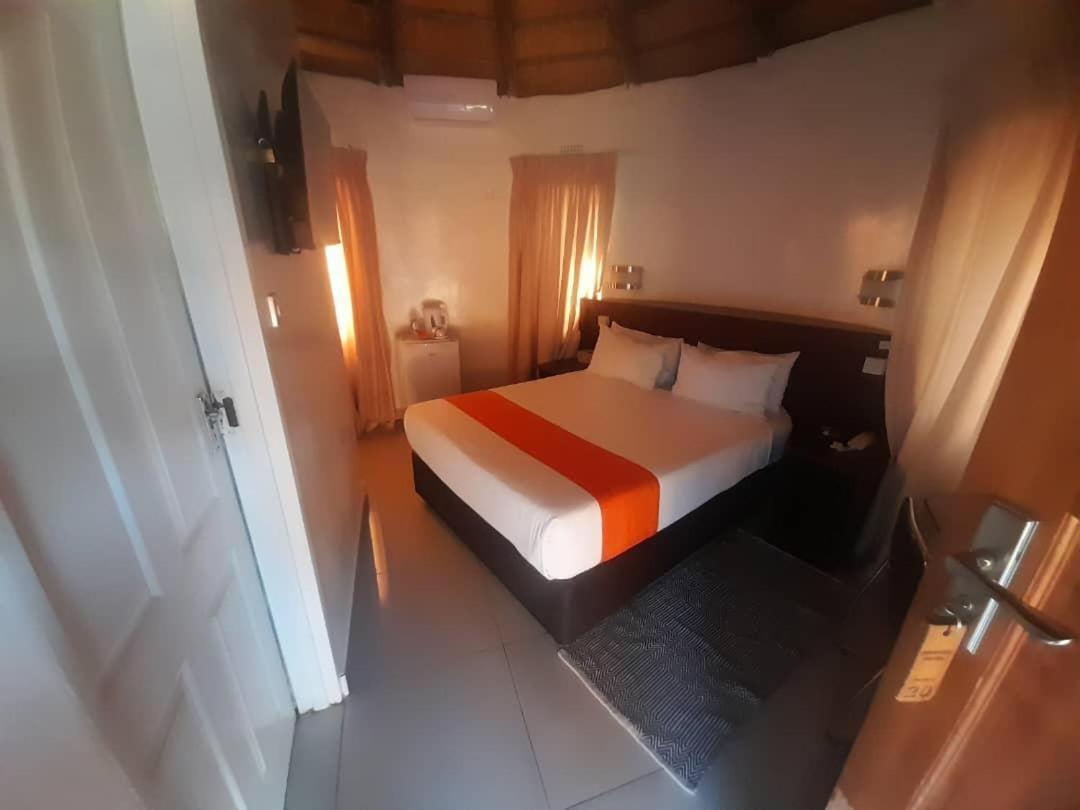 Nkanga Hotel كاسان المظهر الخارجي الصورة